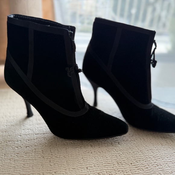 BOTTEGA VENETA Women Black Suede Ankle Boots, 3" heels,Size 37, Authentic - Picture 3 of 14